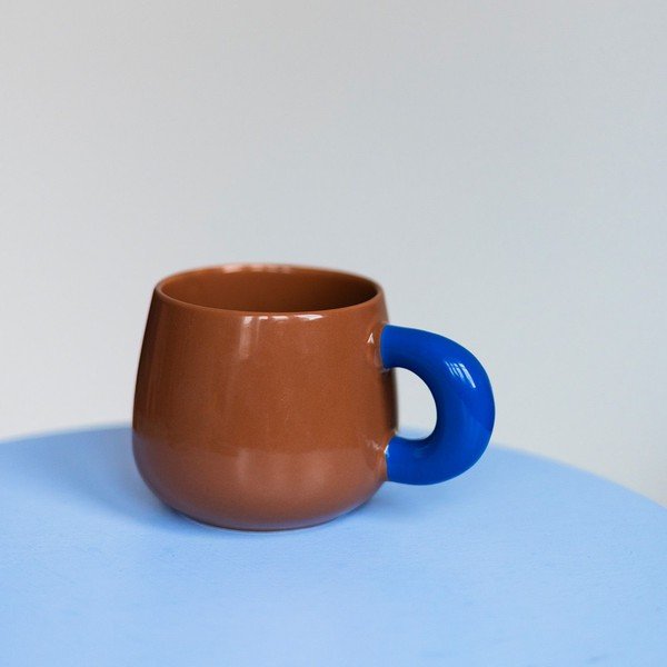 Тъмнокафява чаша от костен порцелан 470 ml Coco – ONA-image-1