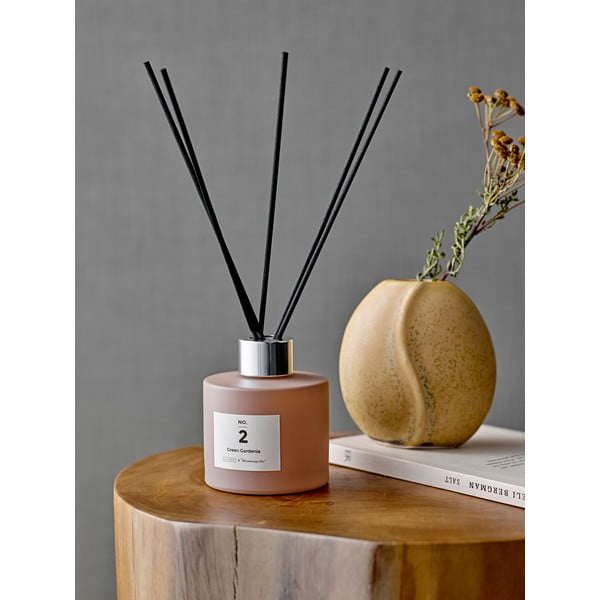 Глинени ръчно изработени вази в комплект от 3 бр. (височина 12,5 cm) Miacecilia – Bloomingville-image-3