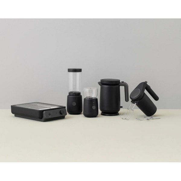 Черна пластмасова електрическа кана 1 l Foodie – RIG-TIG-image-2
