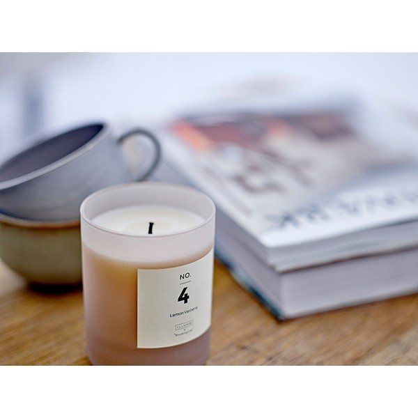 Ароматна свещ с време на горене 50 h No. 4 Lemon Verbena – ILLUME x Bloomingville-image-1