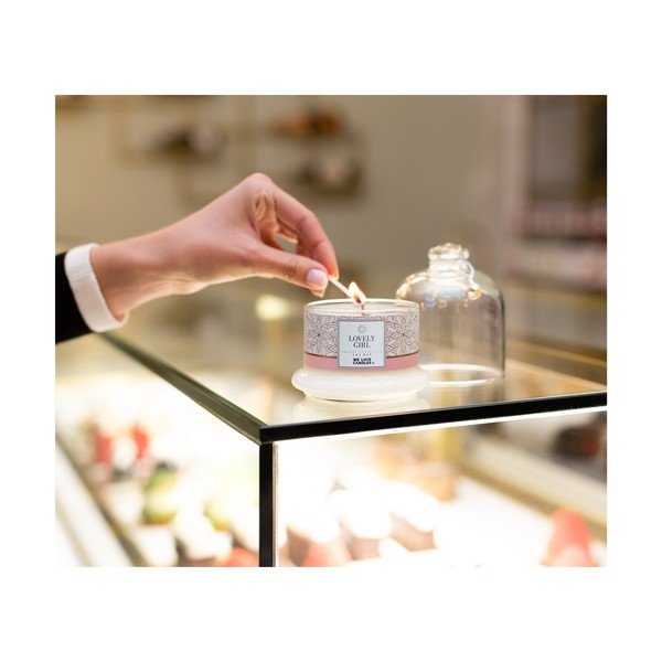 Свещ от соев восък , време на горене 72 часа Lovely Girl - We Love Candles-image-3