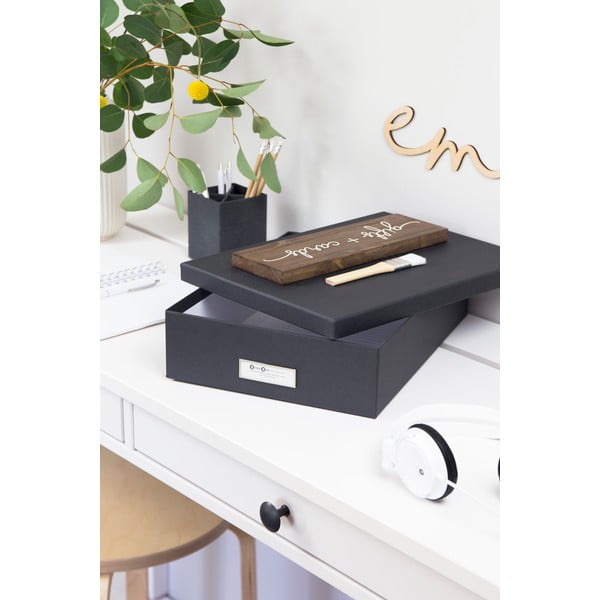 Тъмно сива кутия за съхранение с етикет за име за документи, размер A4 Oskar - Bigso Box of Sweden-image-1