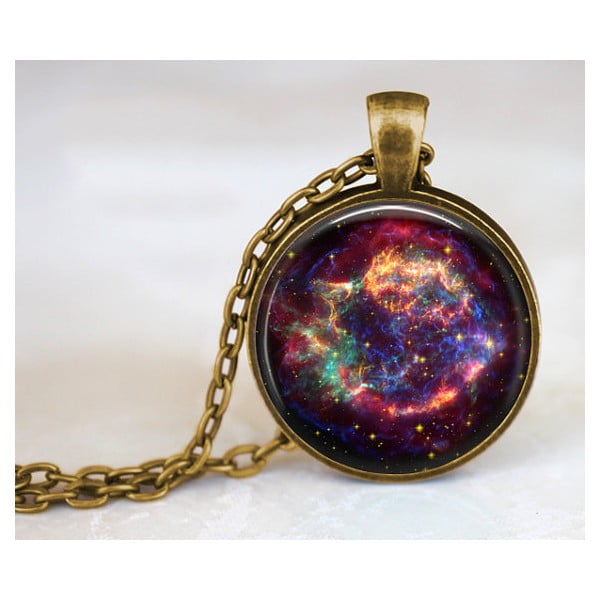Dívčí přívěšek Nebula