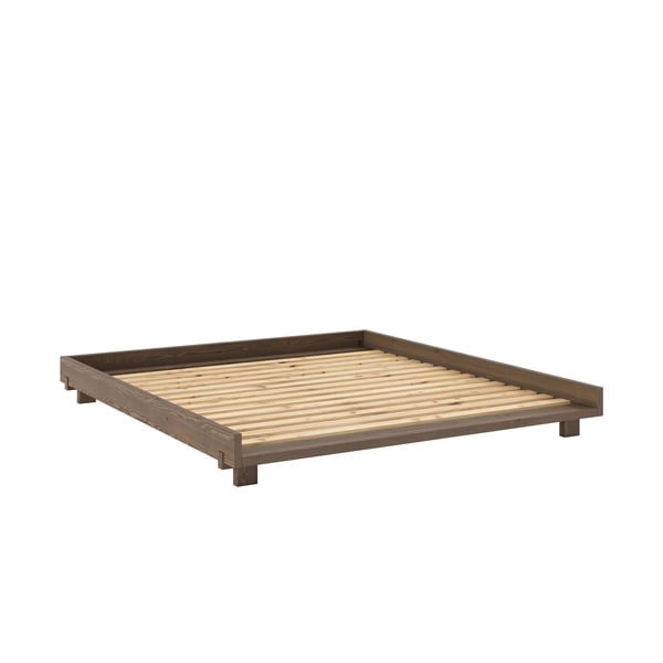 Кафяво двойно легло 180x200 cm от масивен бор с включена подматрачна рамка Social – Karup Design