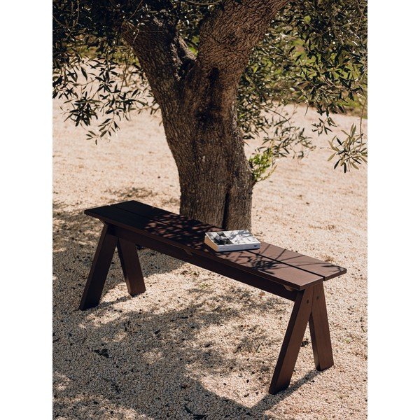 Тъмнокафява градинска пейка от масивно дърво Navo – noo.ma-image-1