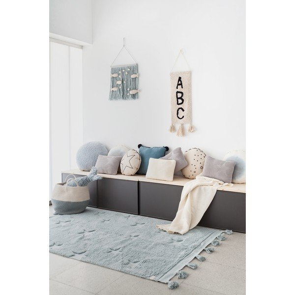 Син ръчно изработен памучен детски килим подходящ за пране 120x175 cm Hippy Stars Aqua – Lorena Canals-image-1