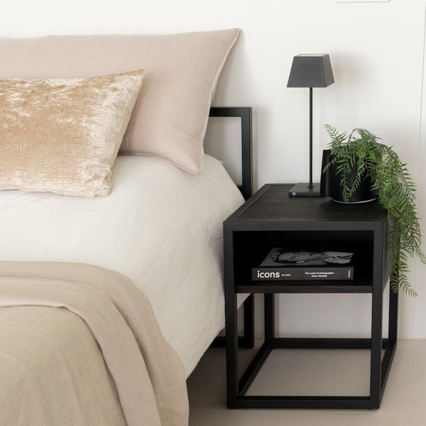 Черно нощно шкафче от масивен дъб с рафтове Diva – Spinder Design-image-1