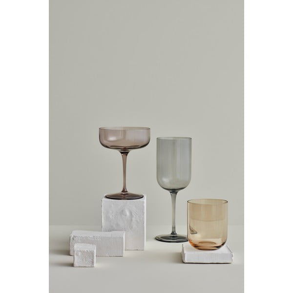 Комплект от 4 сиви чаши за червено вино Mira, 400 ml - Blomus-image-1