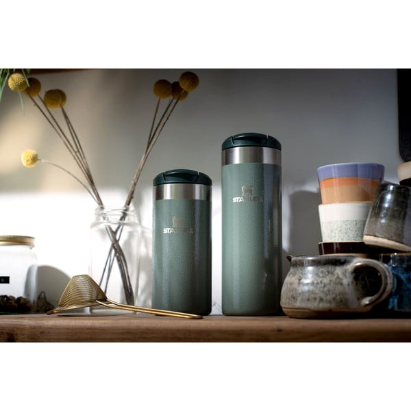 Зелена термочаша от неръждаема стомана 470 ml AeroLight™ Transit Hammer Tone Green – Stanley-image-4