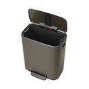 Сиво стоманено кошче за боклук с педал 60 l Bo – Brabantia
