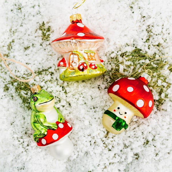 Стъклена  ръчно изработена коледна украса ø 6 cm Mushroom House – Sass & Belle-image-1