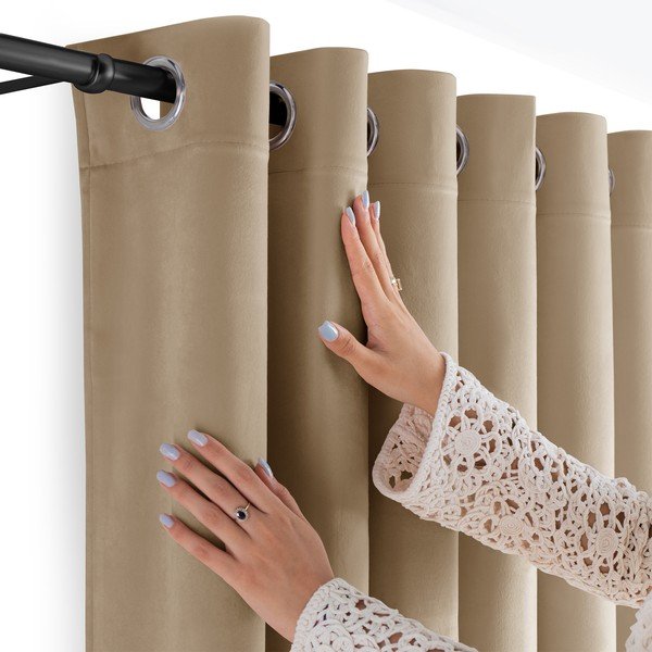 Бежова затъмняваща завеса 140x250 cm Velto – Filumi-image-3