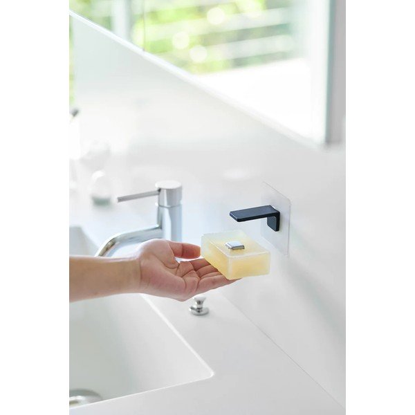 Черна самозалепваща пластмасова магнитна поставка за сапун Film Hook – YAMAZAKI-image-1