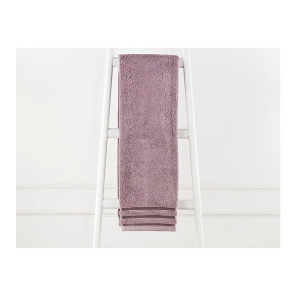 Světle vínově hnědý bavlněný ručník Emily, 70 x 140 cm