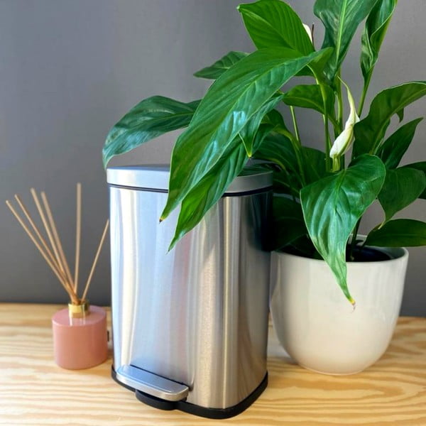 Стоманено кошче за боклук с педал в матово сребрист цвят 5 l   Akira – Spirella-image-1