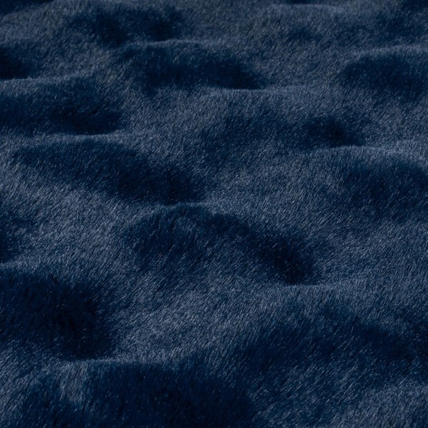Тъмносиня синтетична кожа 80x150 cm Waffle Faux Fur – Flair Rugs-image-2