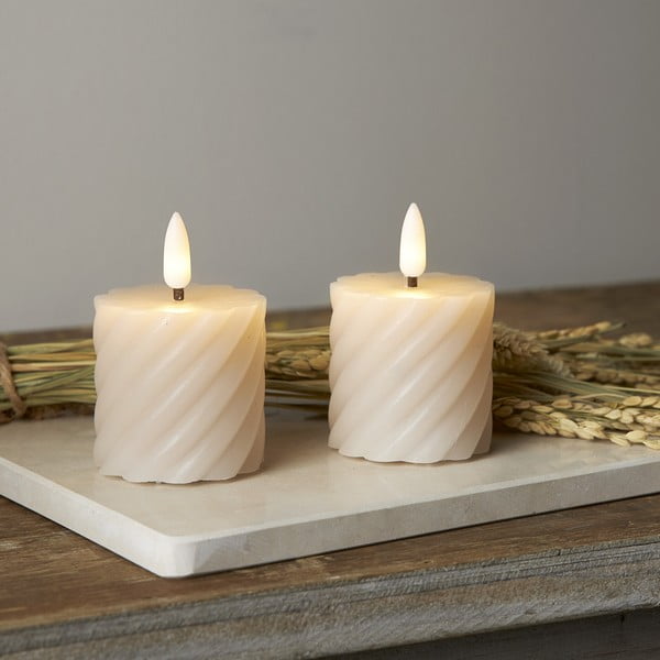 Комплект от 2 LED свещи от бежов восък, височина 7,5 см Flamme Swirl - Star Trading-image-1