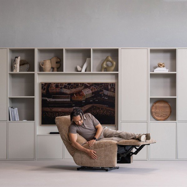 Светлокафяво кресло с регулируем наклон от рипсено кадифе Hein – WOOOD-image-1