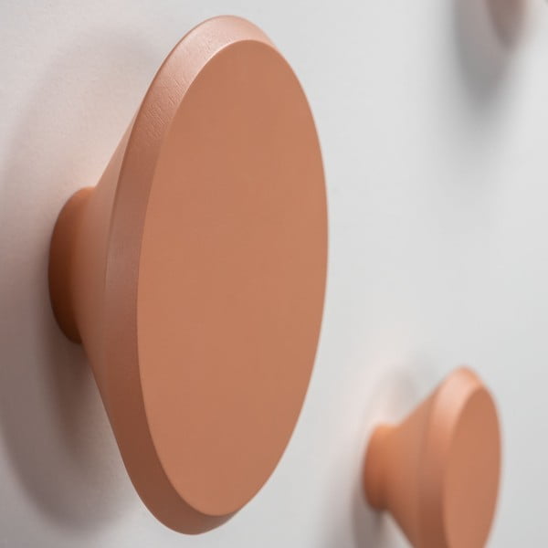 Комплект от 3 оранжеви закачалки за стена Nadua - Kave Home-image-2