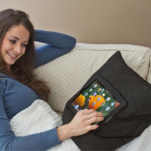 Кафява възглавница с поставка за iPad - InnovaGoods-image-1