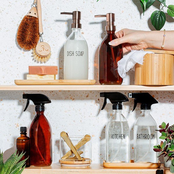 Стъклена бутилка с пулверизатор 500 ml Amber - Sass & Belle-image-1