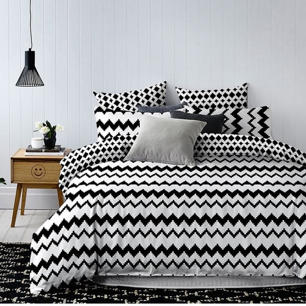 Черно-бял двустранен чаршаф от микрофибър за единично легло Hypnosis Waves, 200 x 140 cm - DecoKing