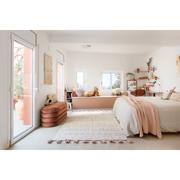 Розов и кремав ръчно изработен памучен детски килим подходящ за пране 120x160 cm Azteca Vintage Nude – Lorena Canals-image-1