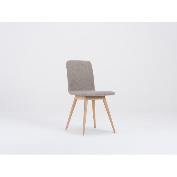 Бежов трапезен стол с основа от дъбово дърво Ena - Gazzda-image-1