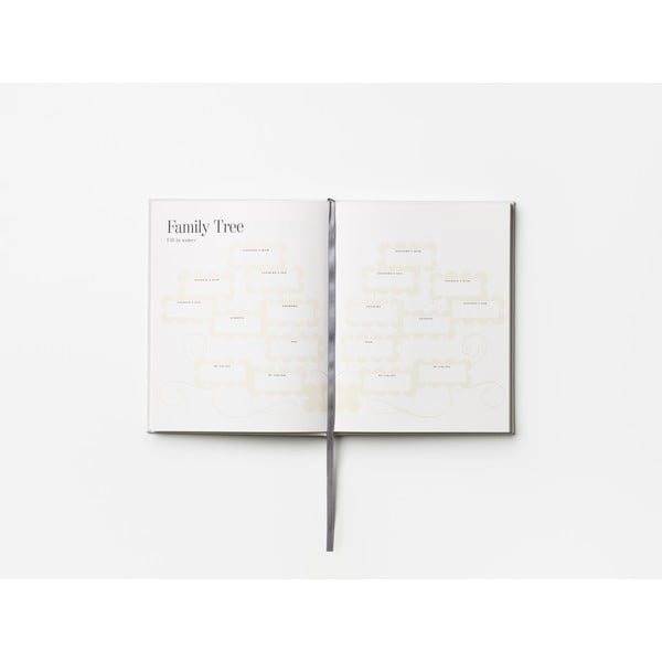 Дневник за бебето 64 стр. One Step at a Time: A Book About the First Time in My Life – Printworks-image-2