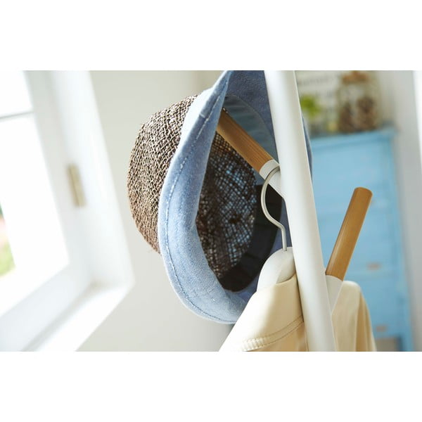 Бяла подова закачалка с детайли от букова дървесина Закачалка за стълб Plain - YAMAZAKI-image-2