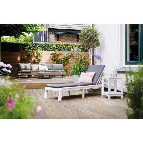 Светлосив пластмасов/подплатен  сгъваем градински шезлонг Atlas – Keter-image-1