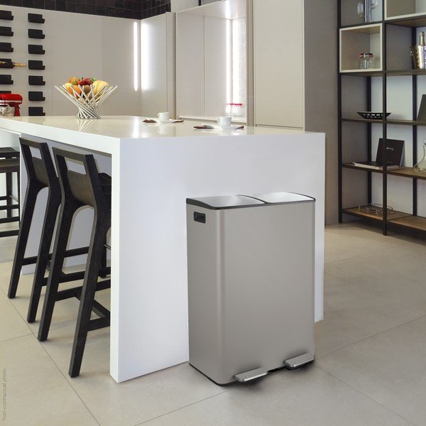 Кафяво-сиво стоманено кошче за боклук 2x30 l за рециклиране с педал   Aliya – Spirella-image-1