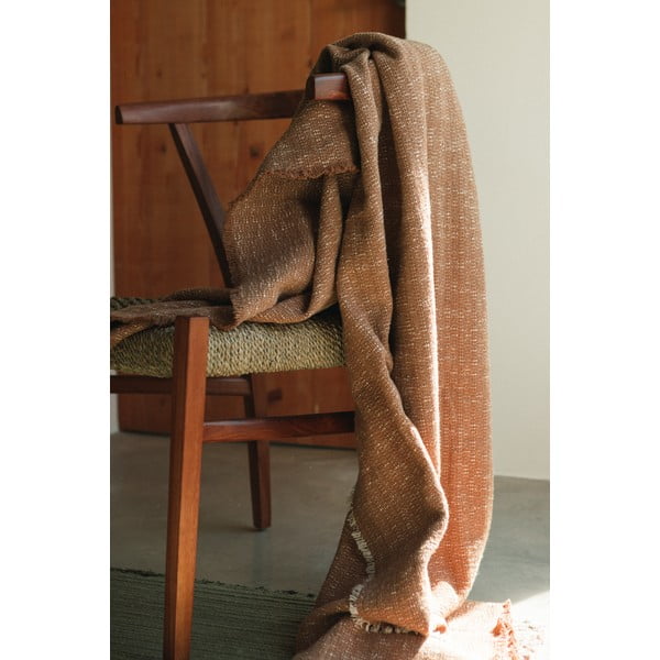 Памучно одеяло в цвят жълта охра 130x180 cm Handloom – Lorena Canals-image-1