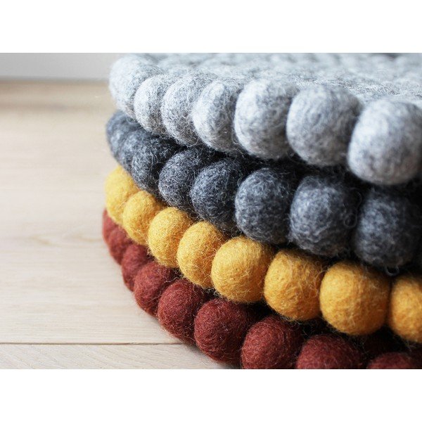 Подложка за детски стол от тъмночервена вълна, ⌀ 30 cm - Wooldot-image-3