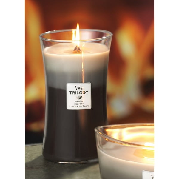 Ароматизирана свещ Топло дърво, 110 часа горене - WoodWick-image-1