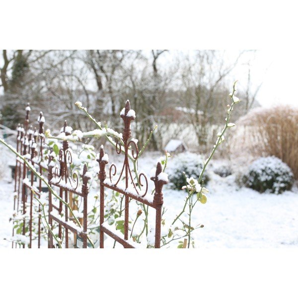 Метален цветарник Lilly – Esschert Design-image-1