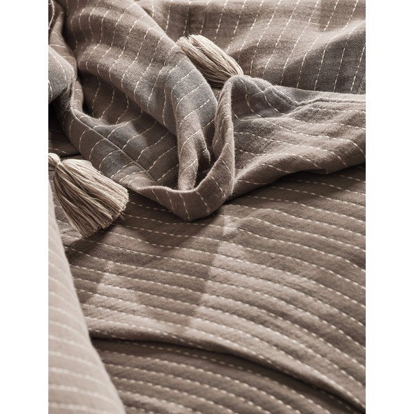 Кафяв ватиран комплект от шалте и калъфки за възглавници за двойно легло 220x240 cm Costa - Mijolnir-image-1