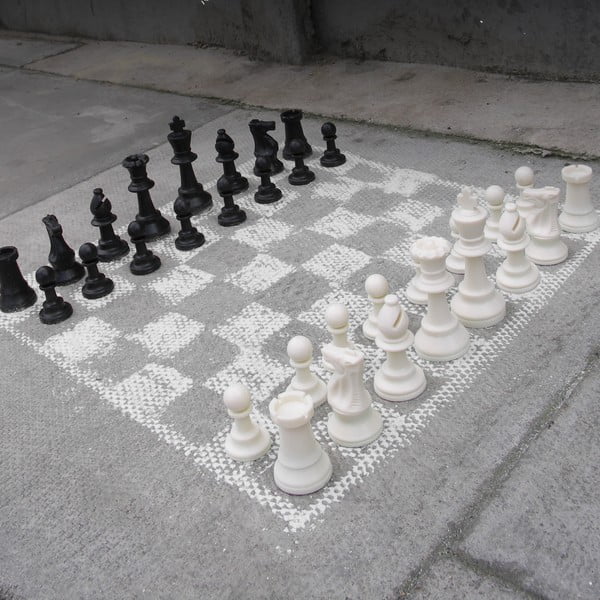 Křídové šachy Suck UK Chalk Chess