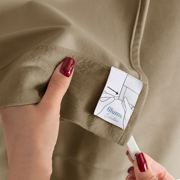 Бежова затъмняваща завеса 140x250 cm Velto – Filumi-image-4