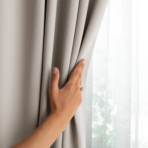 Бежово затъмняващо перде 140x270 cm Kierra – Restilo-image-2