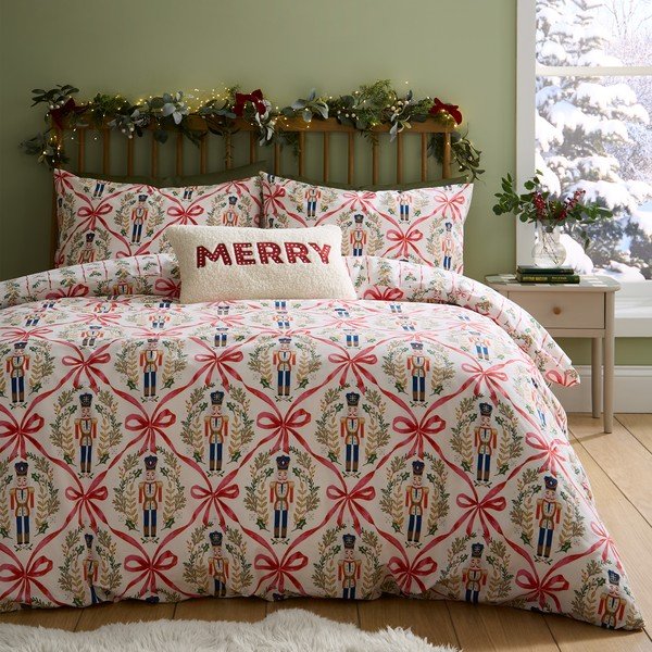 Единично  спално бельо в естествен цвят 135x200 cm Christmas Nutcracker Bows – Catherine Lansfield-image-3