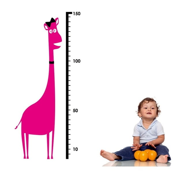 Růžový nástěnný samolepicí dětský metr Giraphe, výška 150 cm