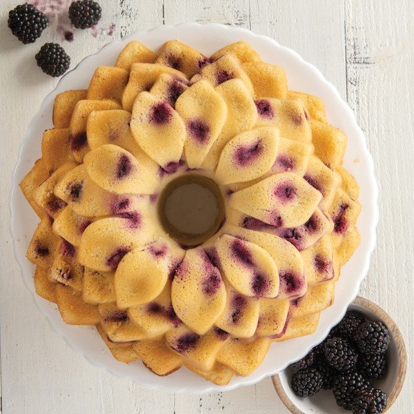 Медна форма за торта, 2,4 л Blossom - Nordic Ware-image-3