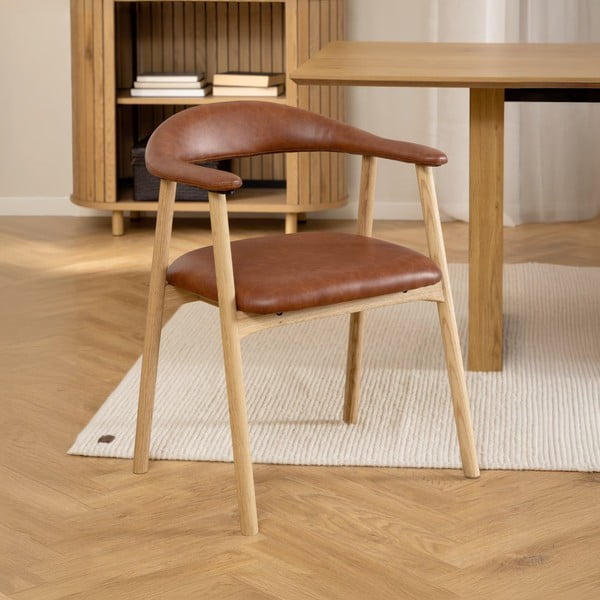 Кафяв коняк/естествен трапезен стол от имитация на кожа Addi – Actona-image-1