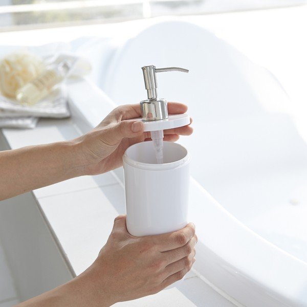 Бял пластмасов диспенсер за сапун 500 ml Round – YAMAZAKI-image-4