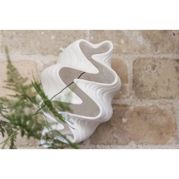 Бяла ваза от полирезин (височина 22 cm) Shell – Mette Ditmer Denmark-image-2