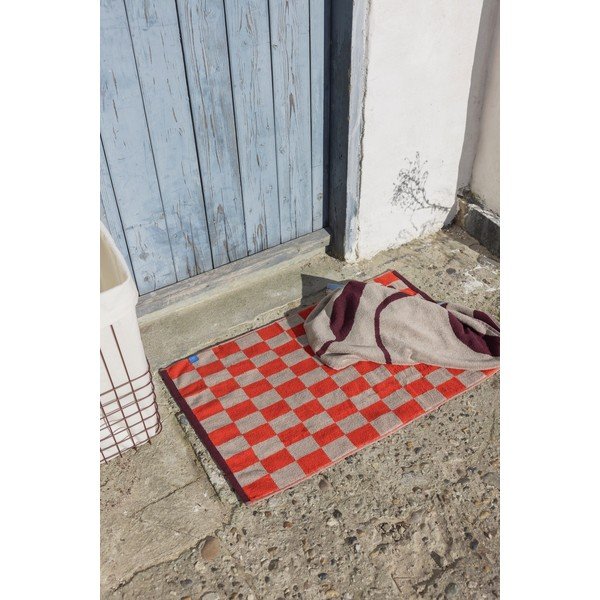 Оранжев/бежов килим за баня за душ от органичен памук 50x80 cm Retro – Mette Ditmer Denmark-image-1