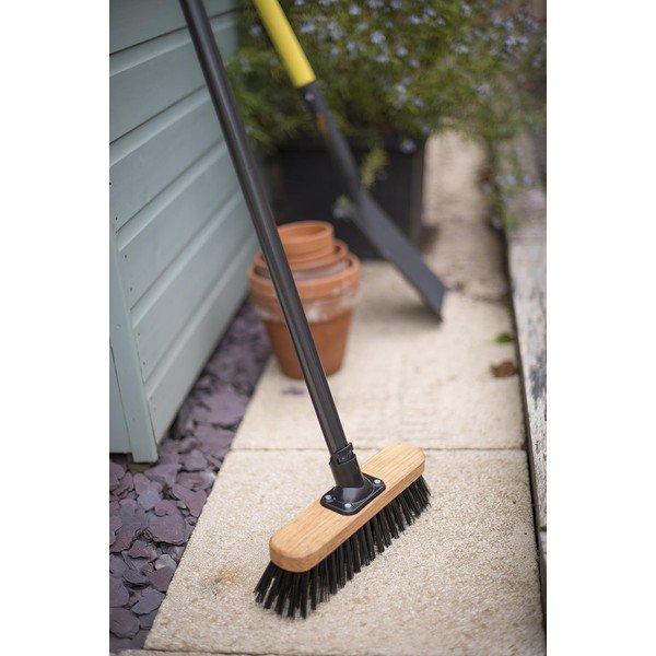 Основи на черната метла - Addis-image-2