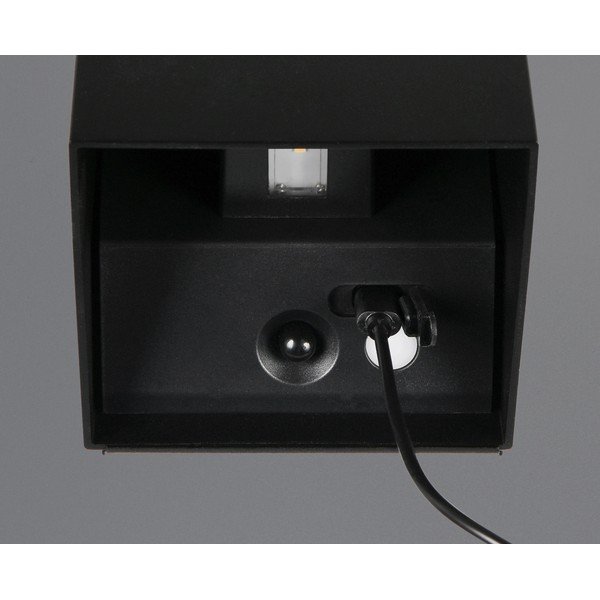 LED стенно външно осветително тяло с USB със сензор за движение (височина 10 cm) Genie – Reality-image-3