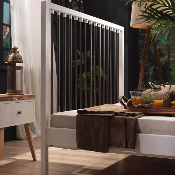 Бяло метално двойно легло с решетка 180x200 cm Breeze - Kalune Design-image-1